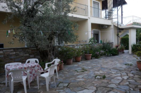 Отель Tasia Rooms  Велика